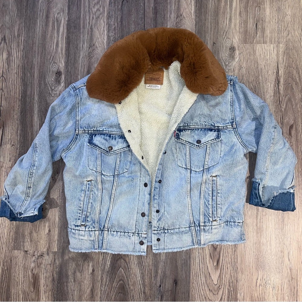 Levi's Oversized Sherpa Trucker Jacket